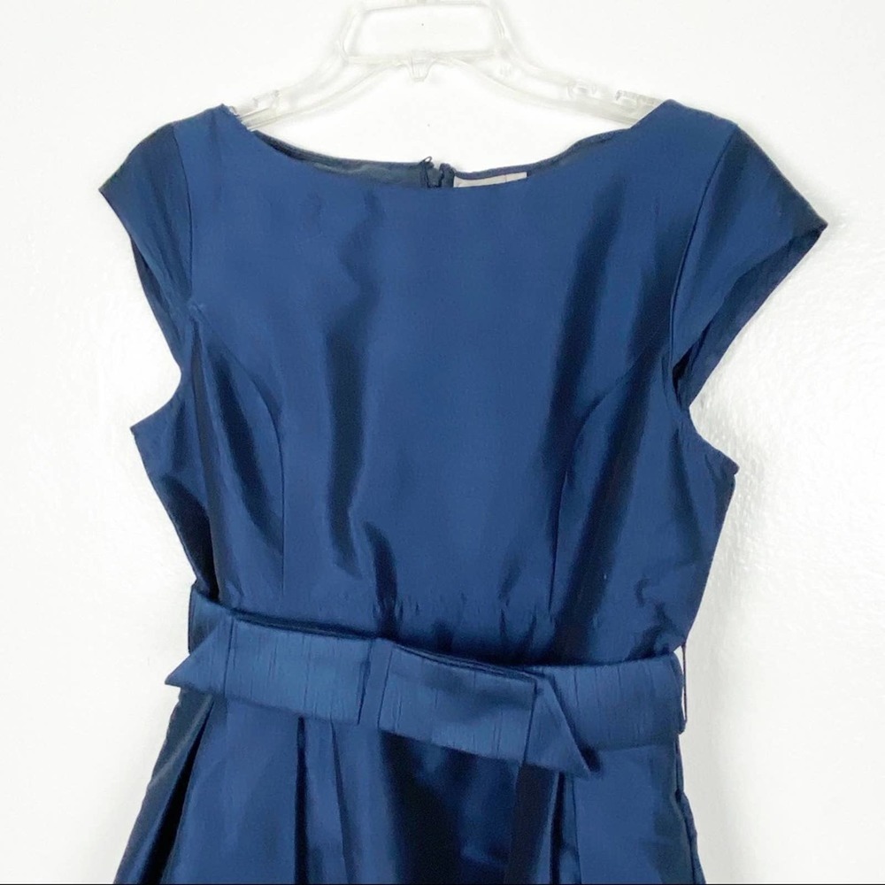 ESHAKTI Quincy Navy Belted Back Bow Lined Cap Sleeves Pleated Dress 0 Wedding - Picture 8 of 11